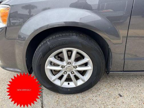 Granite Pearlcoat 2019 Dodge Grand Caravan SXT