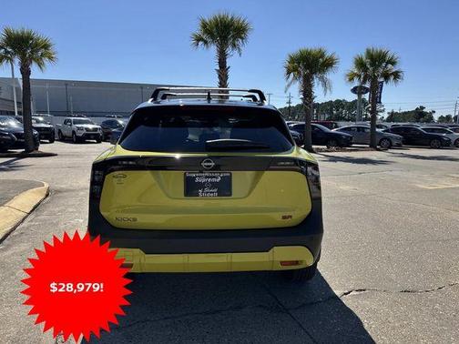 2t Ylw Blk Roof 2026 Nissan Kicks SR