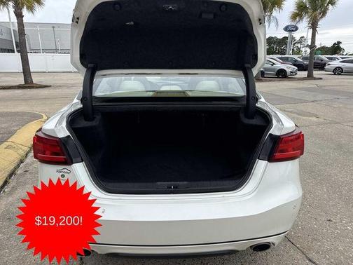 White 2018 Nissan Maxima 3.5 Platinum