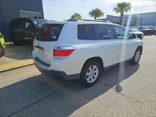 2013 Toyota Highlander Base Plus