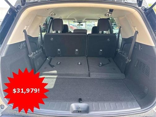 2025 Nissan Pathfinder S