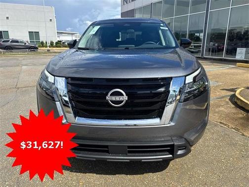 2025 Nissan Pathfinder S