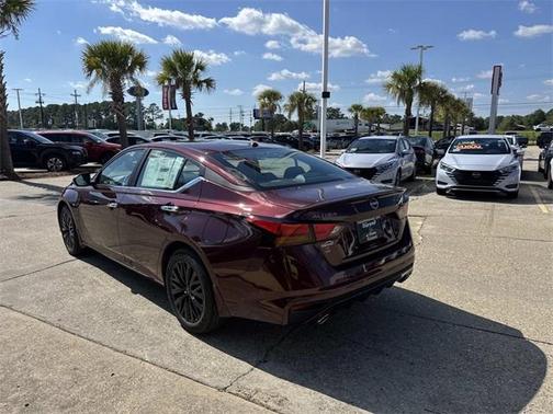 2025 Nissan Altima SV