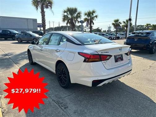 2025 Nissan Altima SV