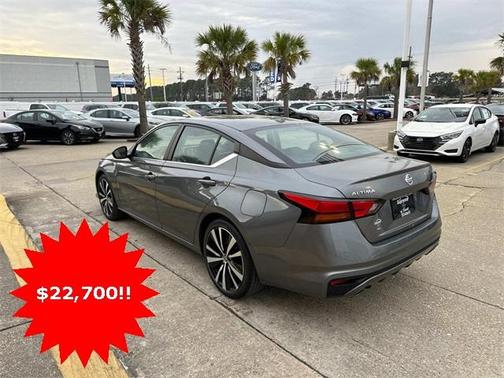 2022 Nissan Altima 2.5 SR