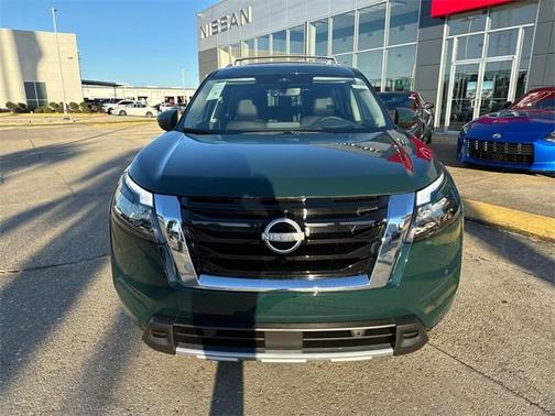 2025 Nissan Pathfinder Platinum