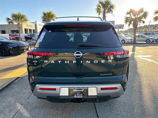 2025 Nissan Pathfinder Platinum