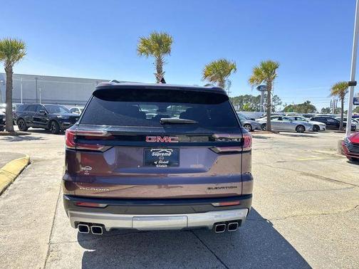 2025 GMC Acadia Elevation