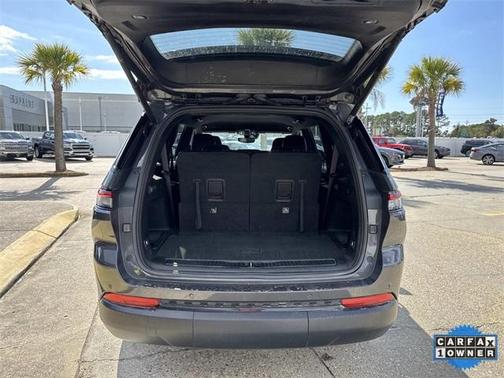 2024 Jeep Grand Cherokee L Laredo