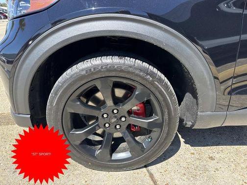 Black Metallic 2022 Ford Explorer ST