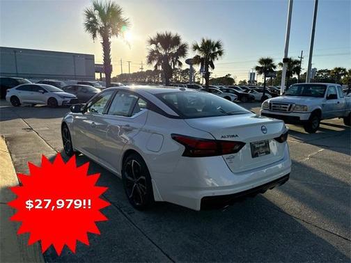 2025 Nissan Altima SR