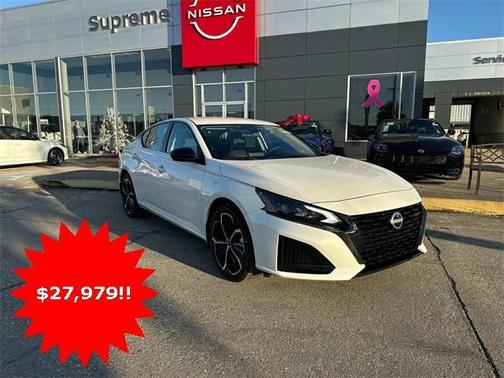 2025 Nissan Altima SR