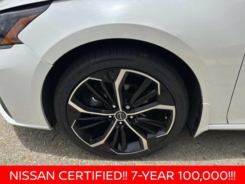 White 2024 Nissan Altima 2.5 SR