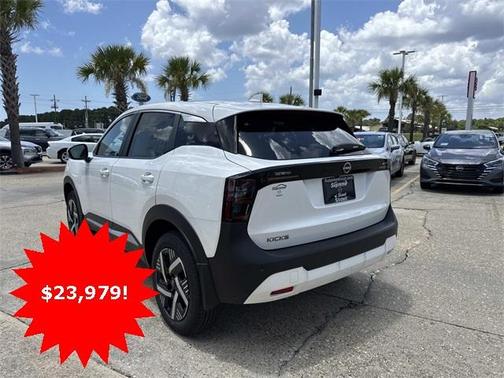 2025 Nissan Kicks SV