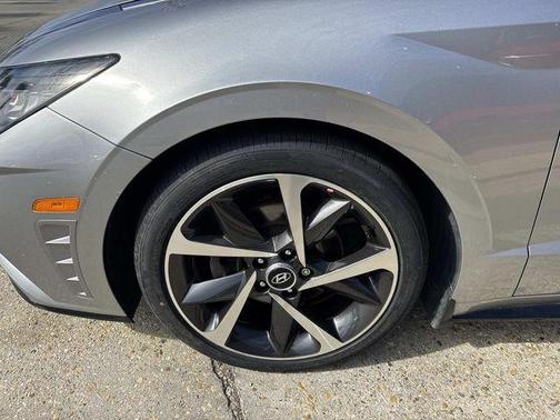 2022 Hyundai SONATA SEL Plus