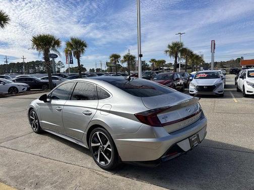 2022 Hyundai SONATA SEL Plus