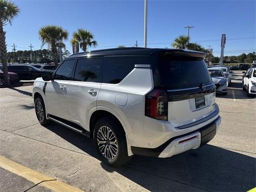 2025 Nissan Armada Platinum