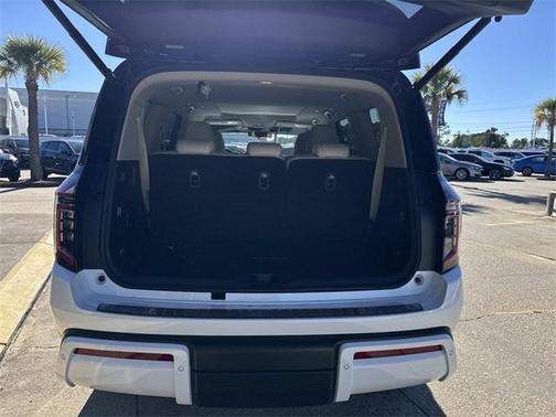 2025 Nissan Armada Platinum