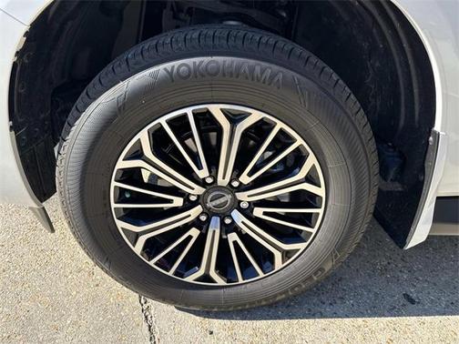 2025 Nissan Armada Platinum