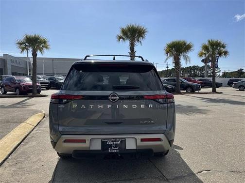 2025 Nissan Pathfinder Platinum
