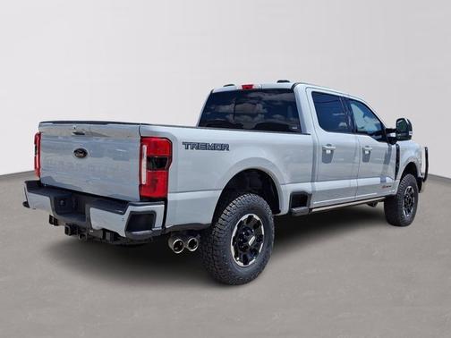 AVALANCHE 2025 Ford F-250 LARIAT