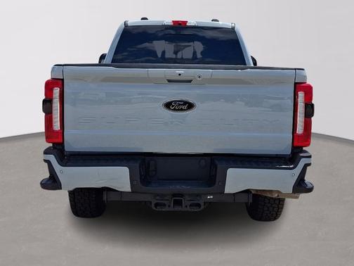 AVALANCHE 2025 Ford F-250 LARIAT