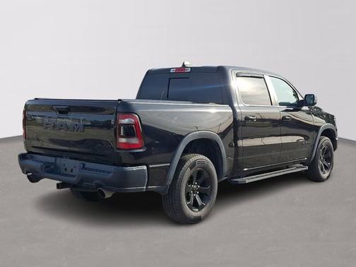Diamond Black Crystal Pearlcoat 2023 RAM 1500 REBEL