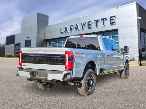 2025 Ford F-250 PLATINUM