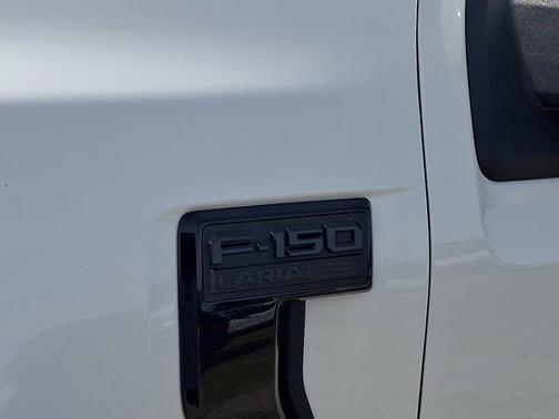 STAR WHITE METALLIC TRICOAT 2023 Ford F-150 LARIAT