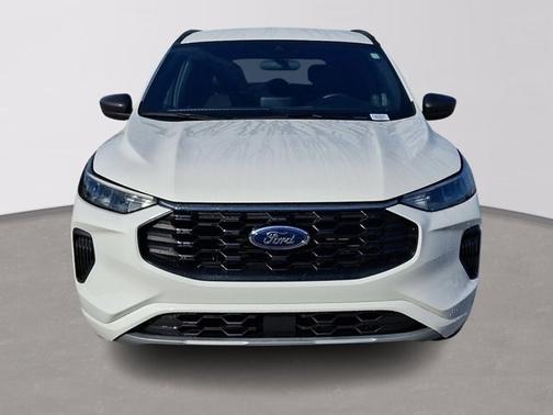 STAR WHITE METALLIC TRI-COA 2024 Ford Escape ST-LINE