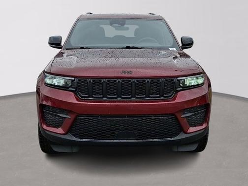 Maroon 2025 Jeep Grand Cherokee LAREDO