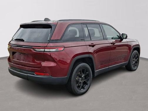 Maroon 2025 Jeep Grand Cherokee LAREDO
