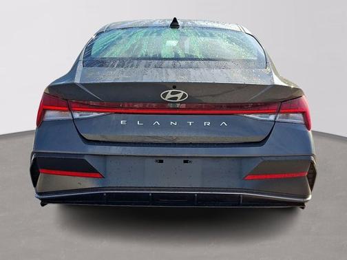 Gray 2025 Hyundai ELANTRA SEL CONVENIENCE