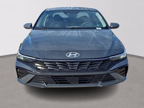 Gray 2025 Hyundai ELANTRA SEL CONVENIENCE