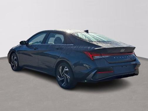Gray 2025 Hyundai ELANTRA SEL CONVENIENCE