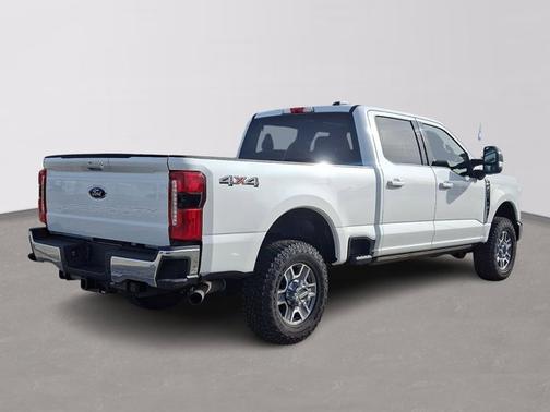 STAR WHITE 2026 Ford F-350 LARIAT SUPER DUTY