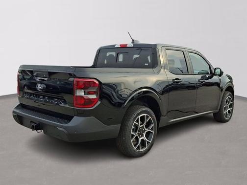 SHADOW BLACK 2026 Ford Maverick LARIAT