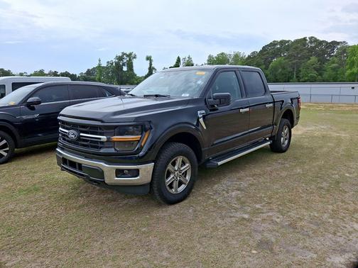 AGATE BLACK METALLIC 2025 Ford F-150 XLT
