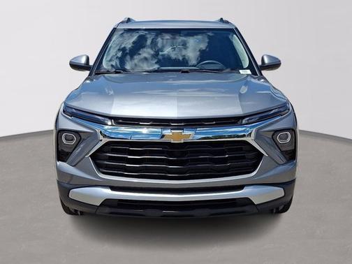 Silver 2025 Chevrolet Trailblazer LT