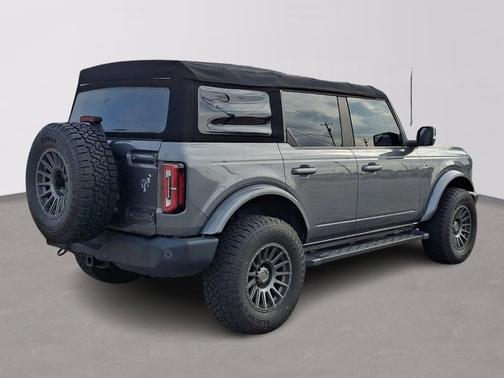 CARBONIZED GRAY METALLIC 2021 Ford Bronco OUTER BANKS ADVANCED