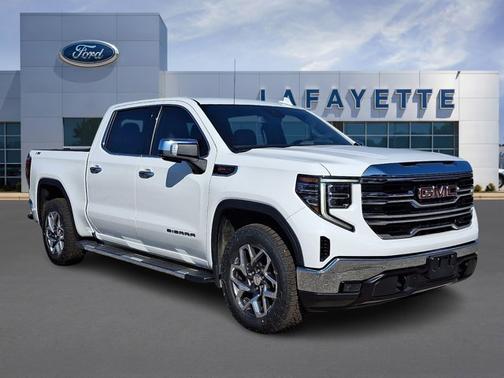 Summit White 2023 GMC Sierra 1500 SLT