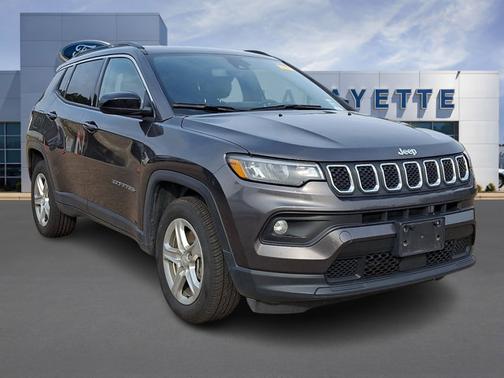2024 Jeep Compass LATITUDE