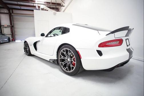 Venom Black Clearcoat 2015 Dodge Viper SRT