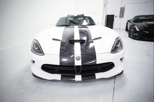 Venom Black Clearcoat 2015 Dodge Viper SRT