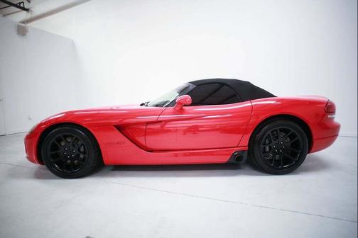 2003 Dodge Viper SRT10