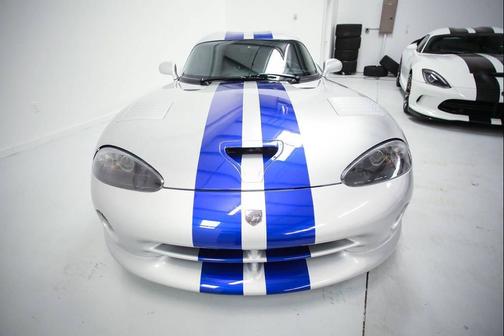 Viper Bright Silver Metallic 1999 Dodge Viper GTS 2dr Coupe