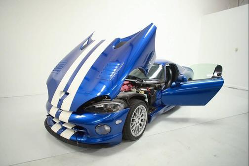 Viper Blue Pearl Coat 1997 Dodge Viper GTS