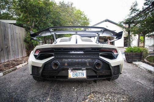 Balloon White Pearl 2023 Lamborghini Huracan STO Coupe