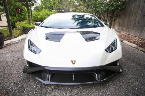 Balloon White Pearl 2023 Lamborghini Huracan STO Coupe