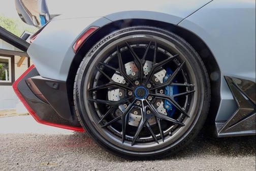 Grigio Acheso Matt 2024 Lamborghini Revuelto Base AWD 2dr Coupe